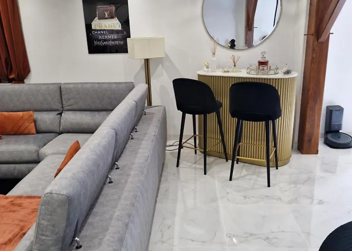 Infinity Marbre Cérans-Foulletourte